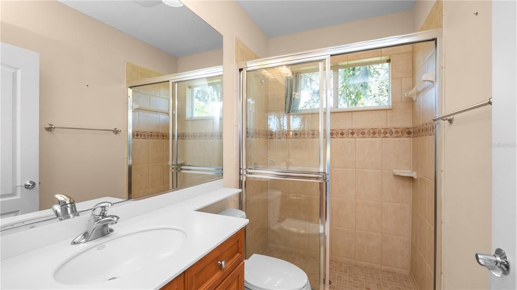 待售: $685,000 (4 贝兹, 3 浴室, 2705 平方英尺)