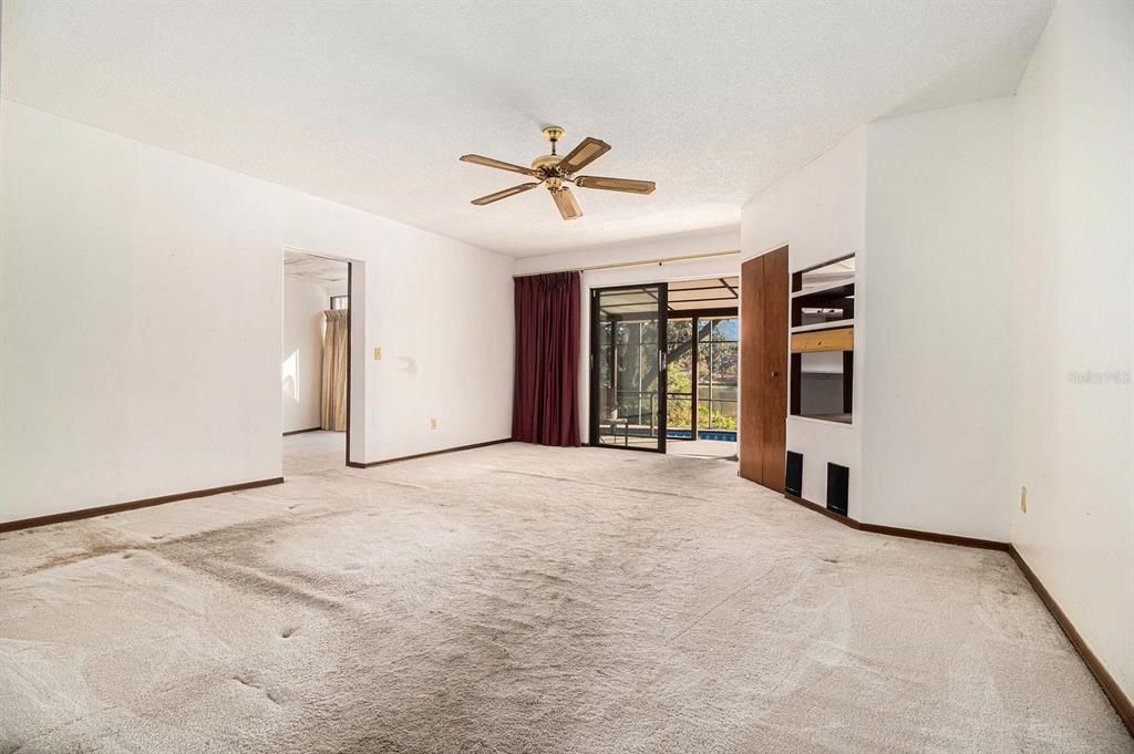 En Venta: $599,900 (5 camas, 3 baños, 2292 Pies cuadrados)