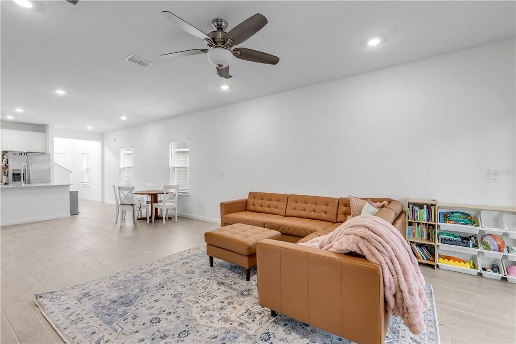 For Sale: $449,000 (4 beds, 3 baths, 2260 Square Feet)