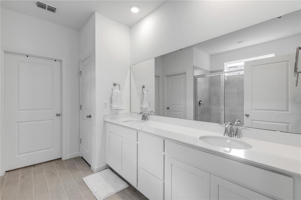 For Sale: $449,000 (4 beds, 3 baths, 2260 Square Feet)