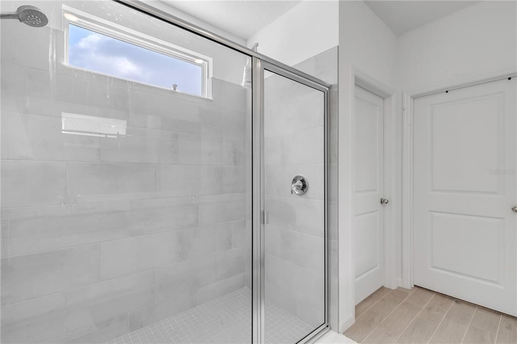 For Sale: $449,000 (4 beds, 3 baths, 2260 Square Feet)