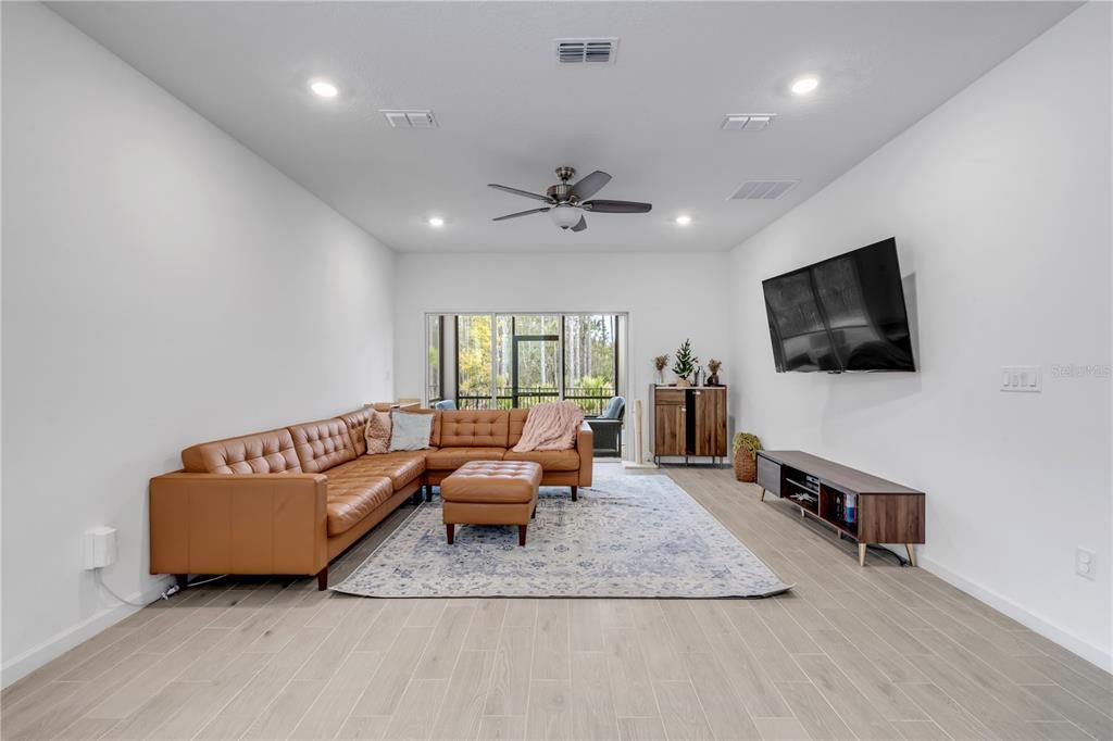 For Sale: $449,000 (4 beds, 3 baths, 2260 Square Feet)