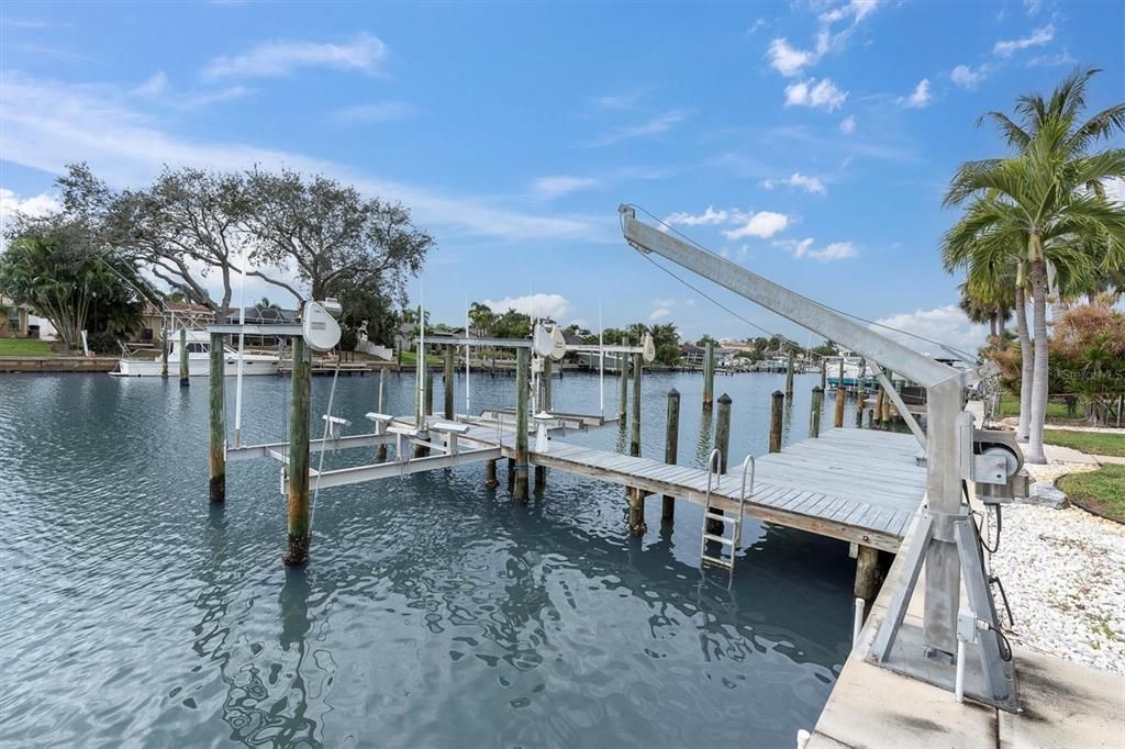 待售: $1,550,000 (3 贝兹, 2 浴室, 1715 平方英尺)