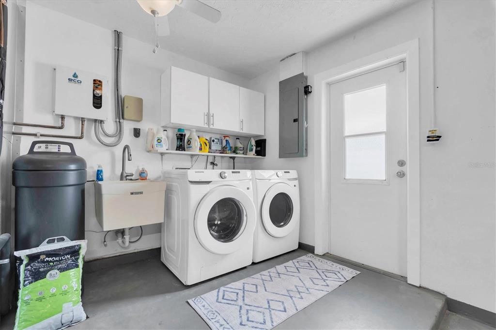 待售: $1,550,000 (3 贝兹, 2 浴室, 1715 平方英尺)