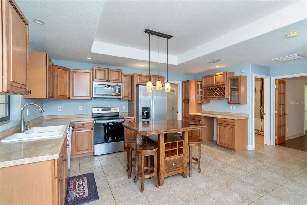 На продажу: $1,500,000 (6 спален, 4 ванн, 4792 Квадратных фут)