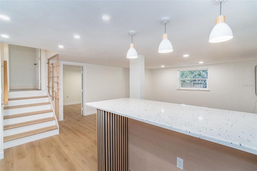 На продажу: $1,500,000 (6 спален, 4 ванн, 4792 Квадратных фут)