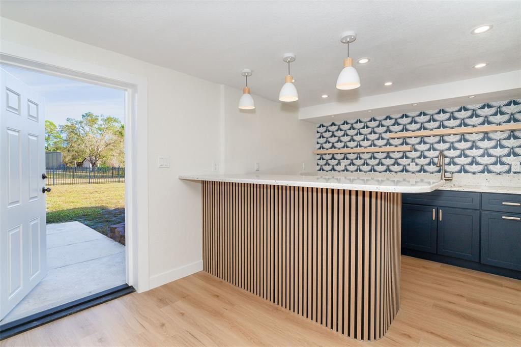 На продажу: $1,500,000 (6 спален, 4 ванн, 4792 Квадратных фут)