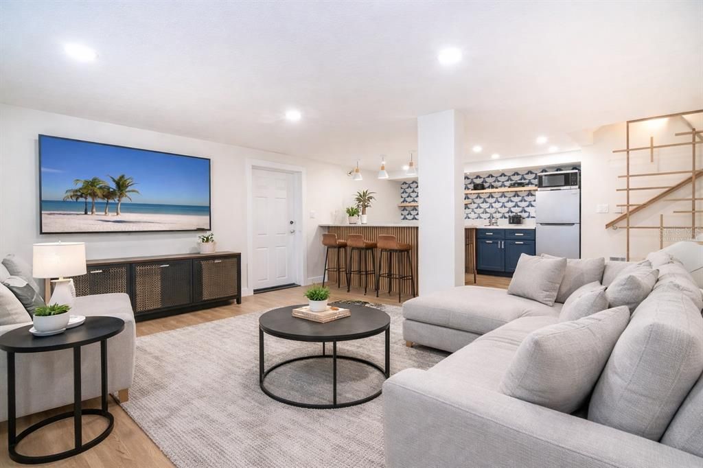 На продажу: $1,500,000 (6 спален, 4 ванн, 4792 Квадратных фут)