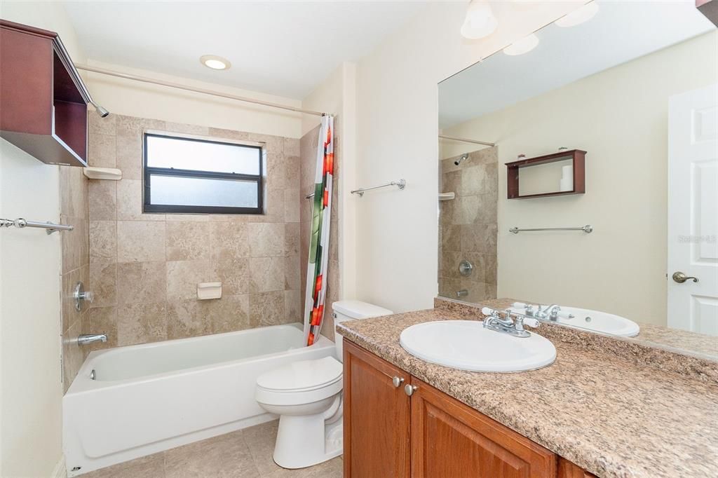 На продажу: $1,500,000 (6 спален, 4 ванн, 4792 Квадратных фут)