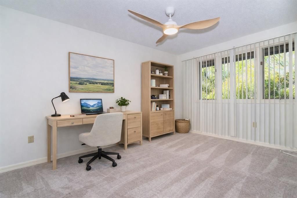 На продажу: $1,500,000 (6 спален, 4 ванн, 4792 Квадратных фут)