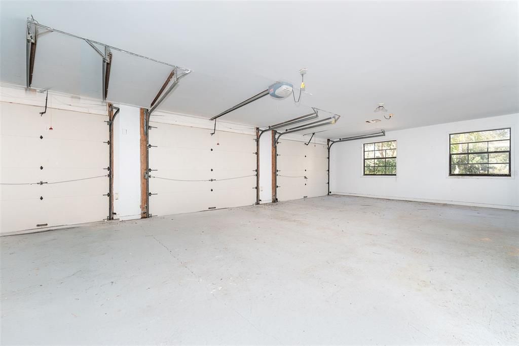 На продажу: $1,500,000 (6 спален, 4 ванн, 4792 Квадратных фут)