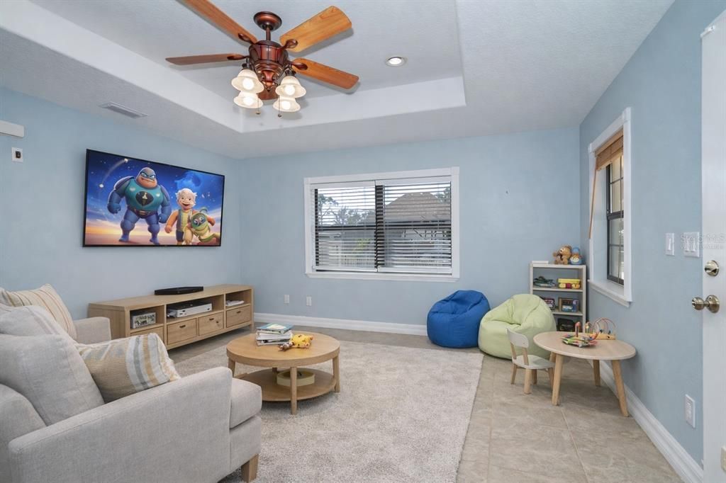 На продажу: $1,500,000 (6 спален, 4 ванн, 4792 Квадратных фут)