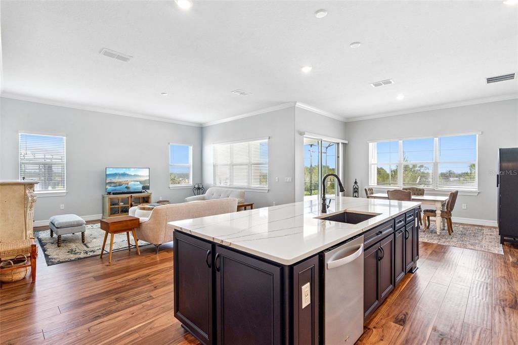 На продажу: $1,200,000 (4 спален, 3 ванн, 2808 Квадратных фут)