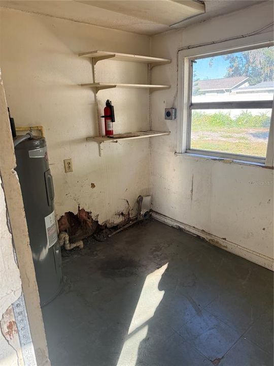 Active With Contract: $145,000 (2 beds, 1 baths, 624 Square Feet)