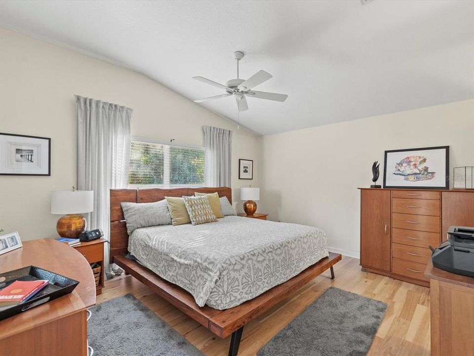 待售: $349,900 (3 贝兹, 2 浴室, 1597 平方英尺)