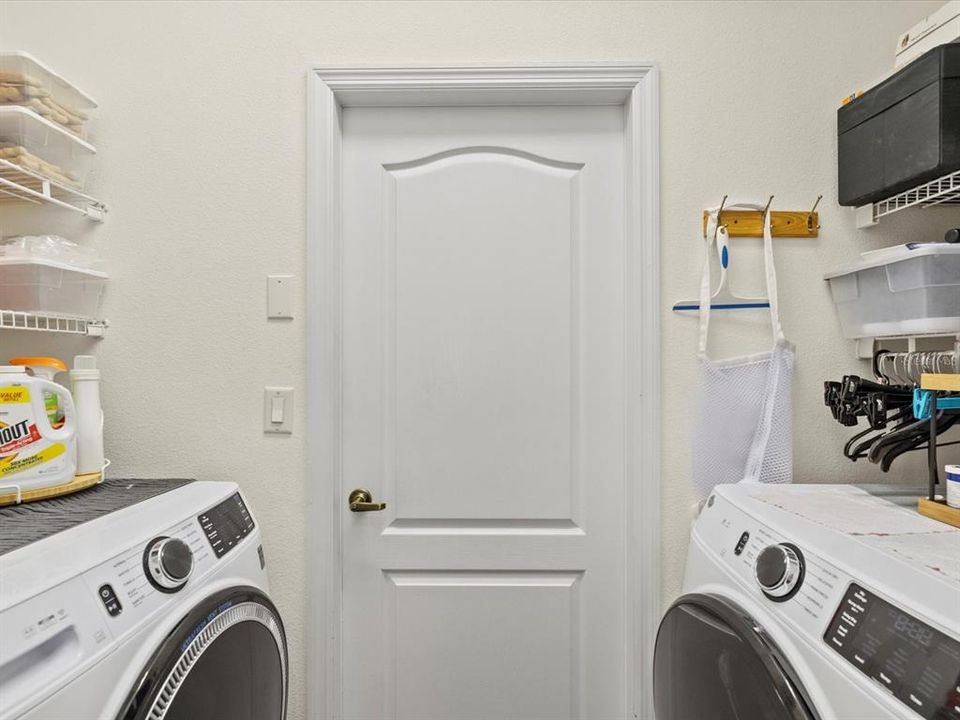 待售: $349,900 (3 贝兹, 2 浴室, 1597 平方英尺)