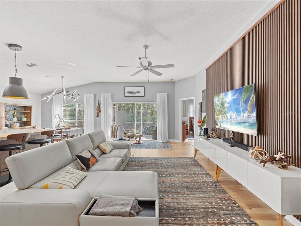 待售: $349,900 (3 贝兹, 2 浴室, 1597 平方英尺)