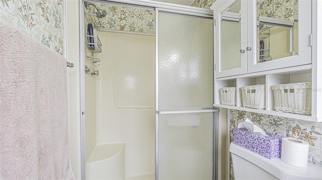 На продажу: $144,000 (2 спален, 2 ванн, 1128 Квадратных фут)