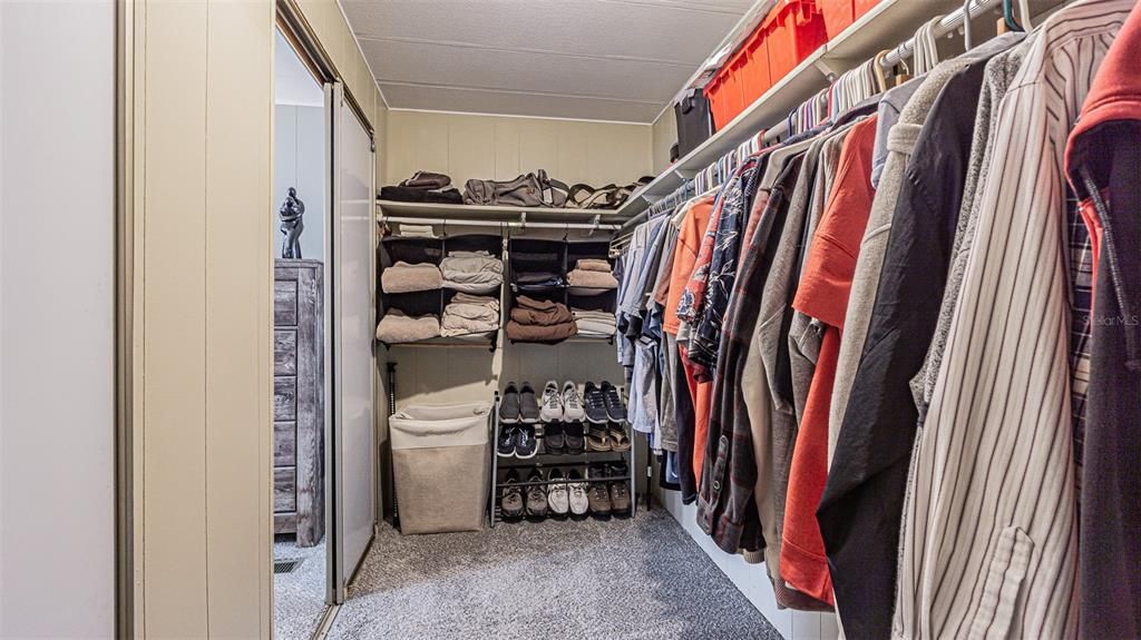 На продажу: $144,000 (2 спален, 2 ванн, 1128 Квадратных фут)