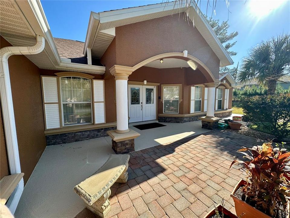 На продажу: $599,999 (4 спален, 2 ванн, 2234 Квадратных фут)