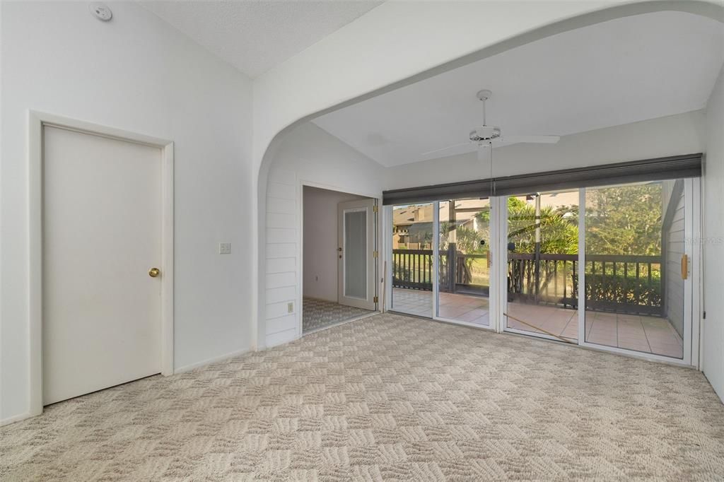 En Venta: $250,000 (2 camas, 2 baños, 1181 Pies cuadrados)