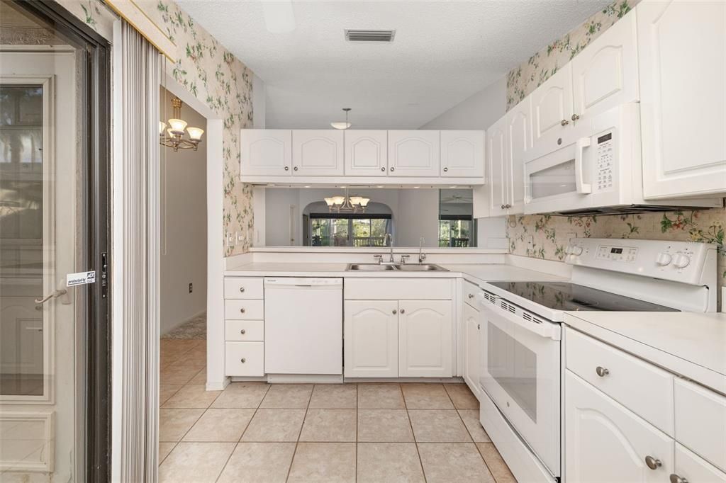 En Venta: $250,000 (2 camas, 2 baños, 1181 Pies cuadrados)