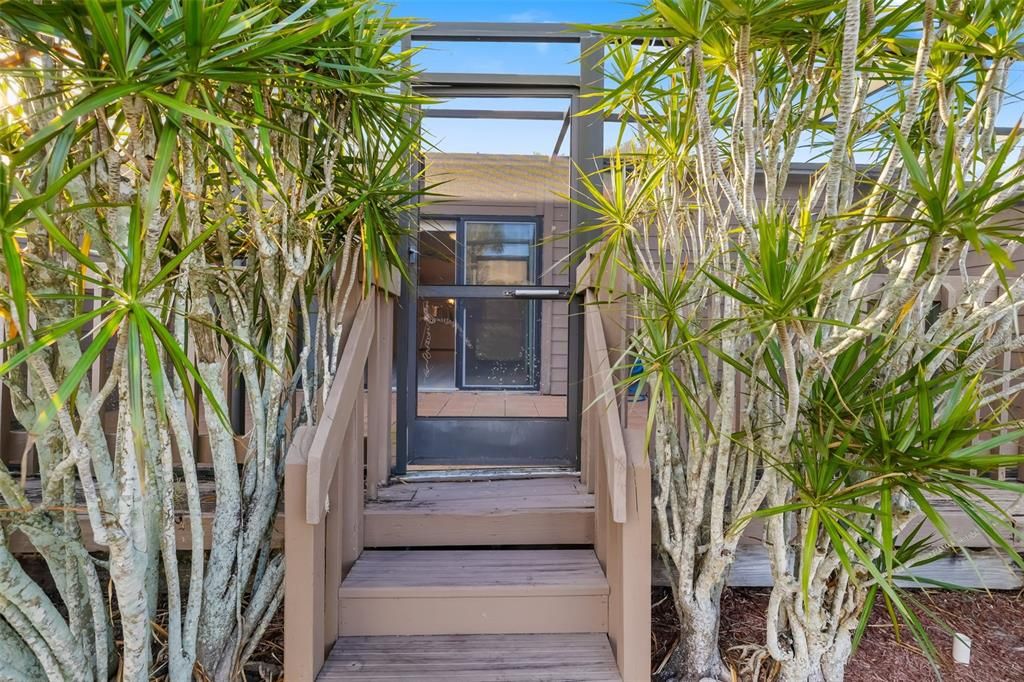 En Venta: $250,000 (2 camas, 2 baños, 1181 Pies cuadrados)