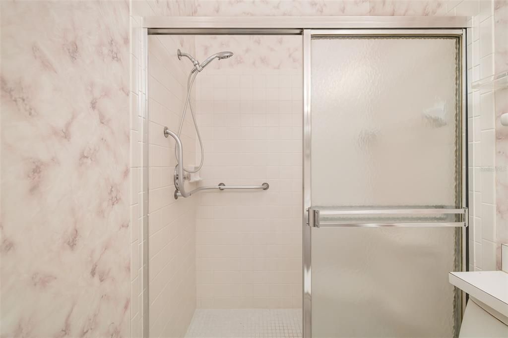 En Venta: $250,000 (2 camas, 2 baños, 1181 Pies cuadrados)