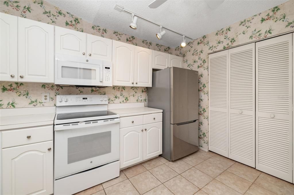 En Venta: $250,000 (2 camas, 2 baños, 1181 Pies cuadrados)