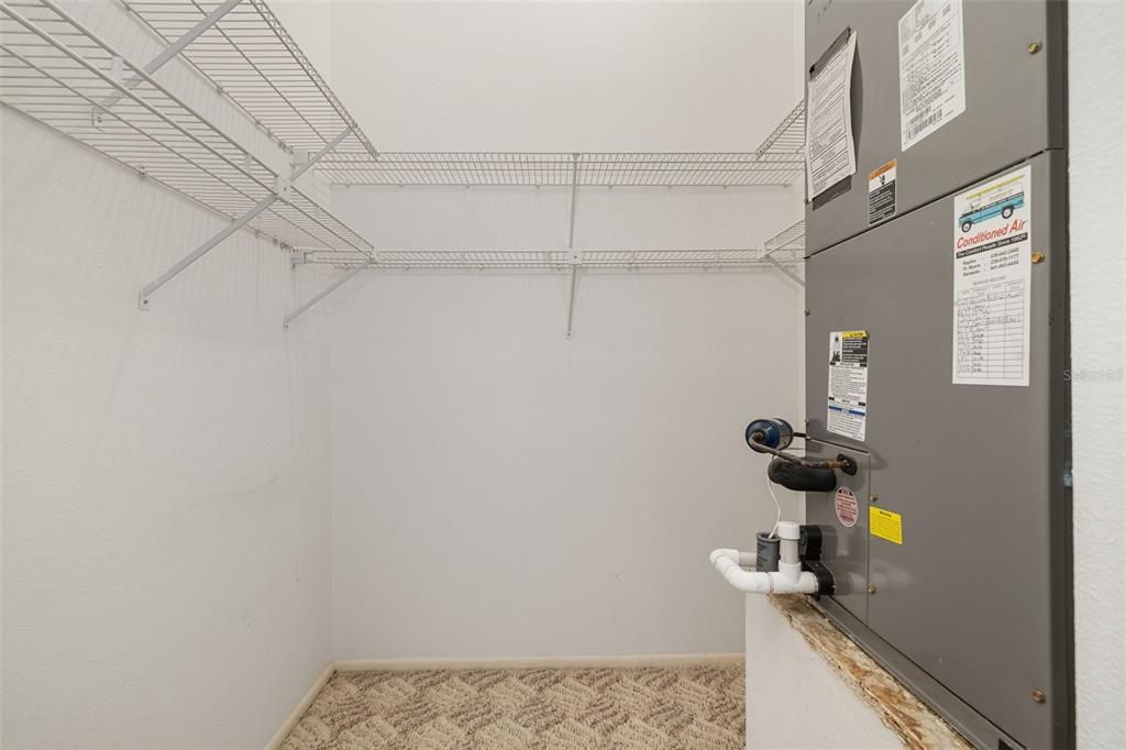 En Venta: $250,000 (2 camas, 2 baños, 1181 Pies cuadrados)