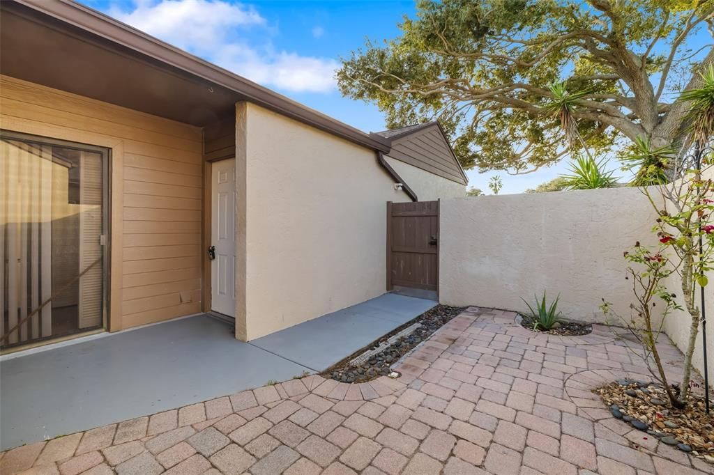 En Venta: $250,000 (2 camas, 2 baños, 1181 Pies cuadrados)