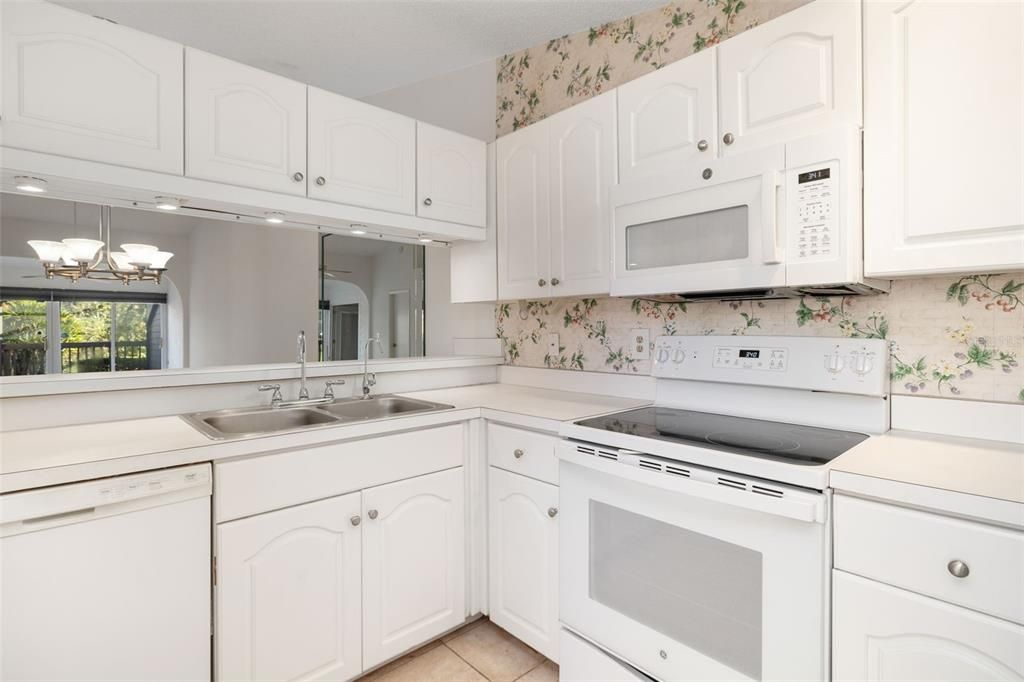 En Venta: $250,000 (2 camas, 2 baños, 1181 Pies cuadrados)