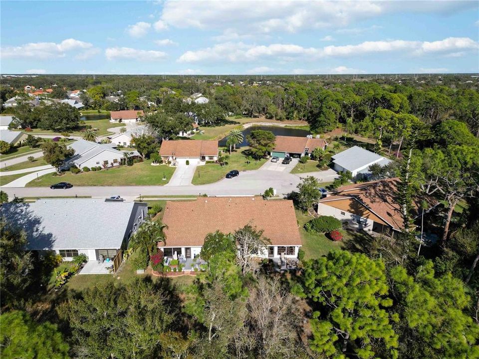 На продажу: $309,900 (2 спален, 2 ванн, 1333 Квадратных фут)