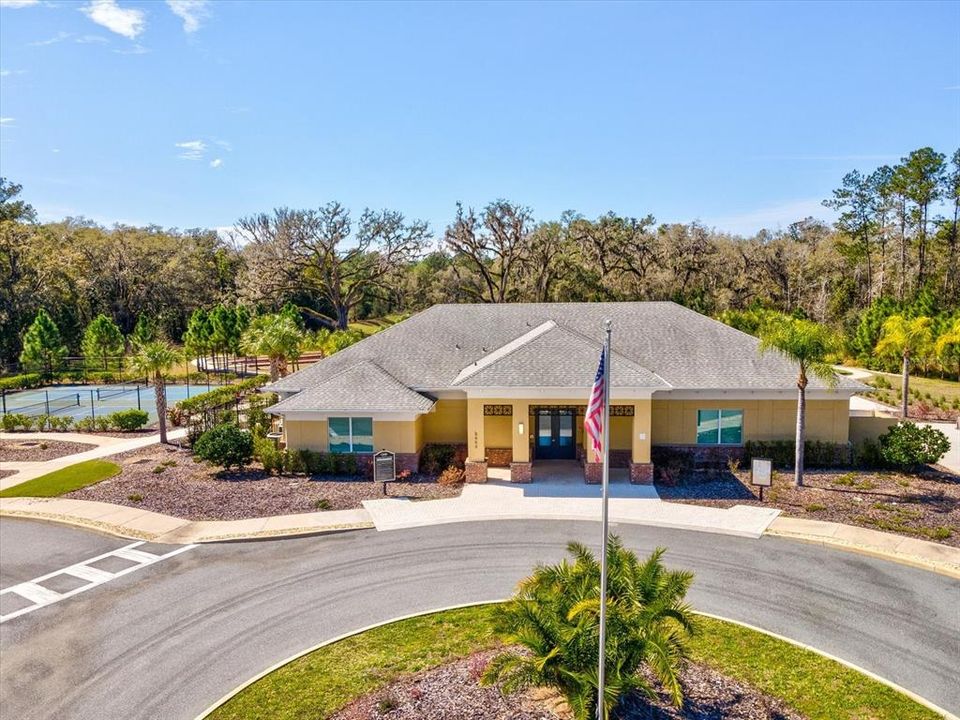 На продажу: $340,000 (2 спален, 2 ванн, 1700 Квадратных фут)