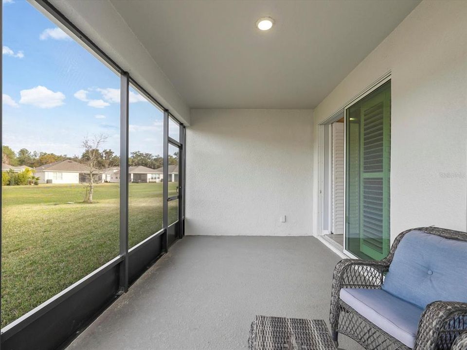 На продажу: $340,000 (2 спален, 2 ванн, 1700 Квадратных фут)