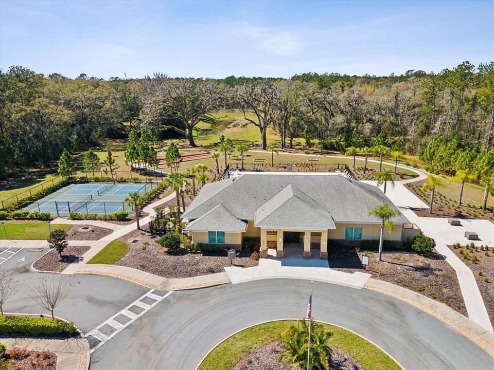 На продажу: $340,000 (2 спален, 2 ванн, 1700 Квадратных фут)