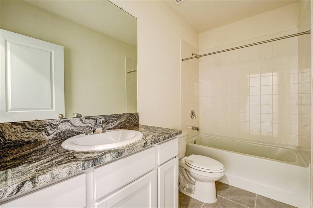 For Rent: $2,250 (3 beds, 2 baths, 1673 Square Feet)