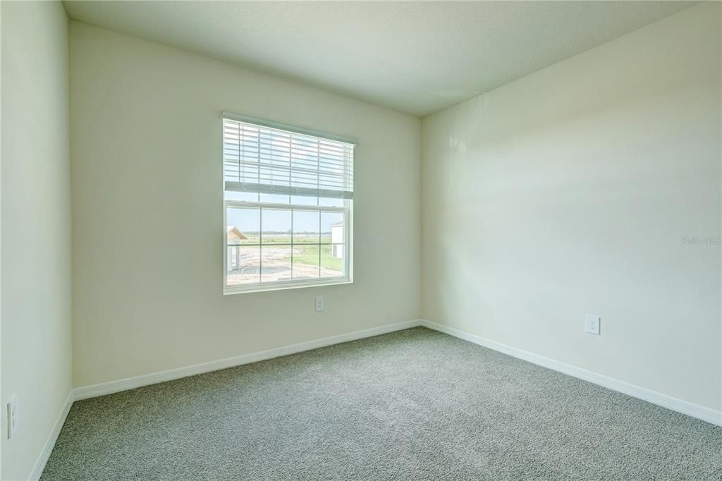 For Rent: $2,250 (3 beds, 2 baths, 1673 Square Feet)