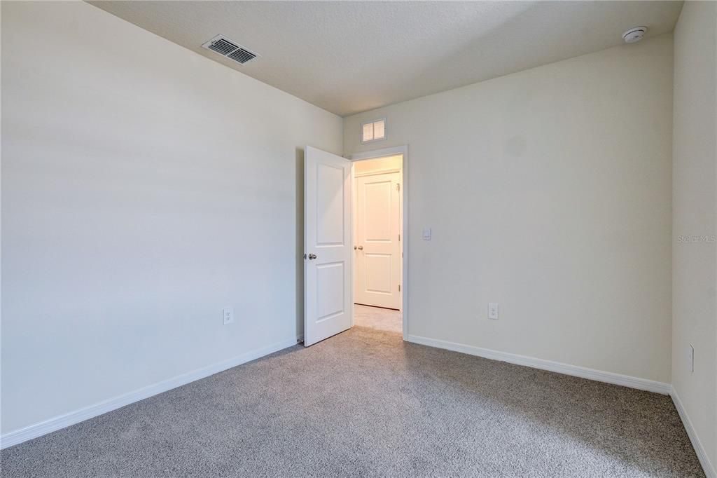For Rent: $2,250 (3 beds, 2 baths, 1673 Square Feet)