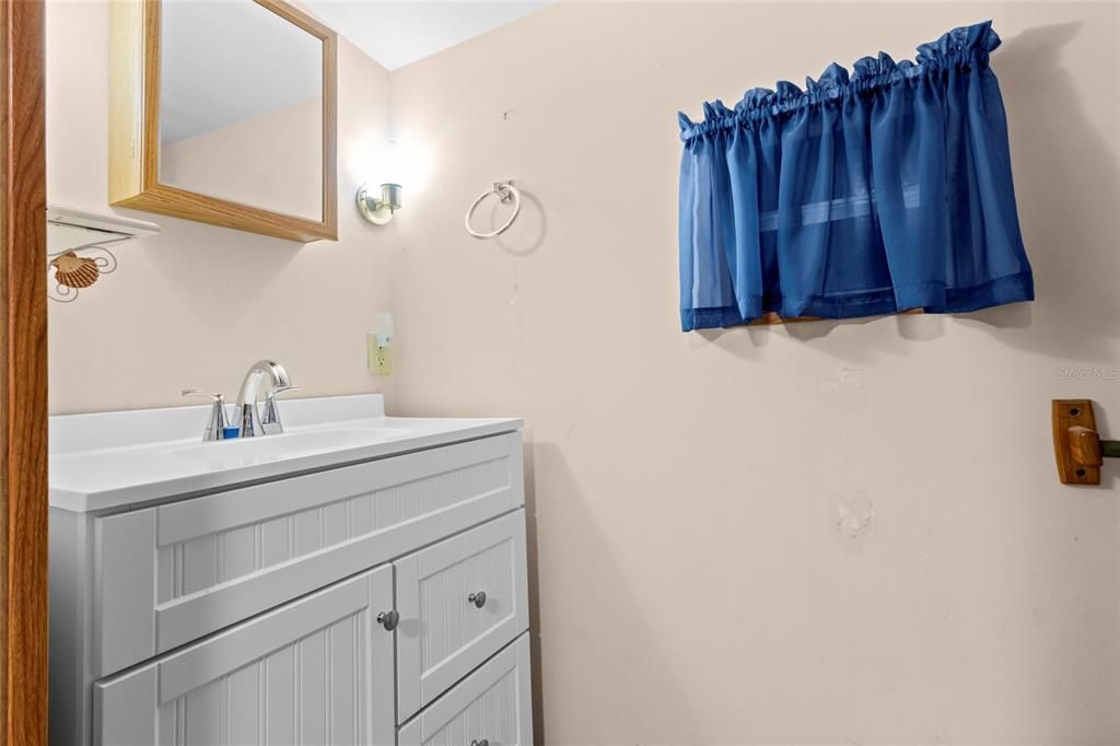 待售: $78,900 (2 贝兹, 1 浴室, 672 平方英尺)