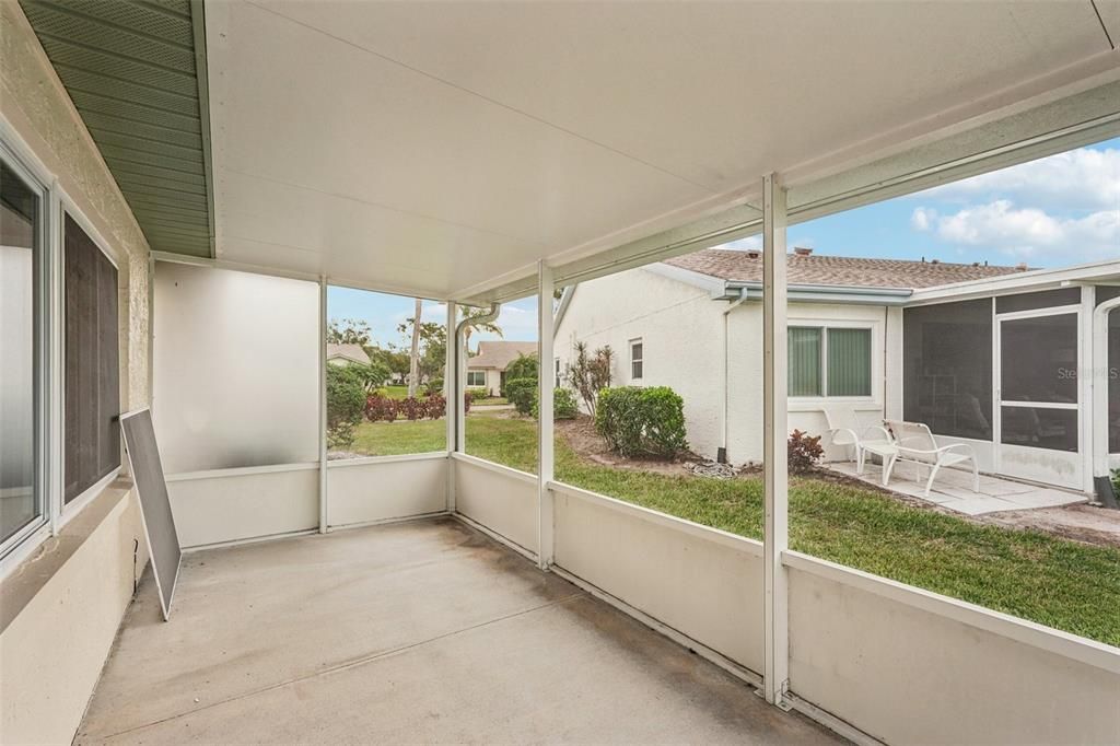 待售: $214,900 (2 贝兹, 2 浴室, 1403 平方英尺)