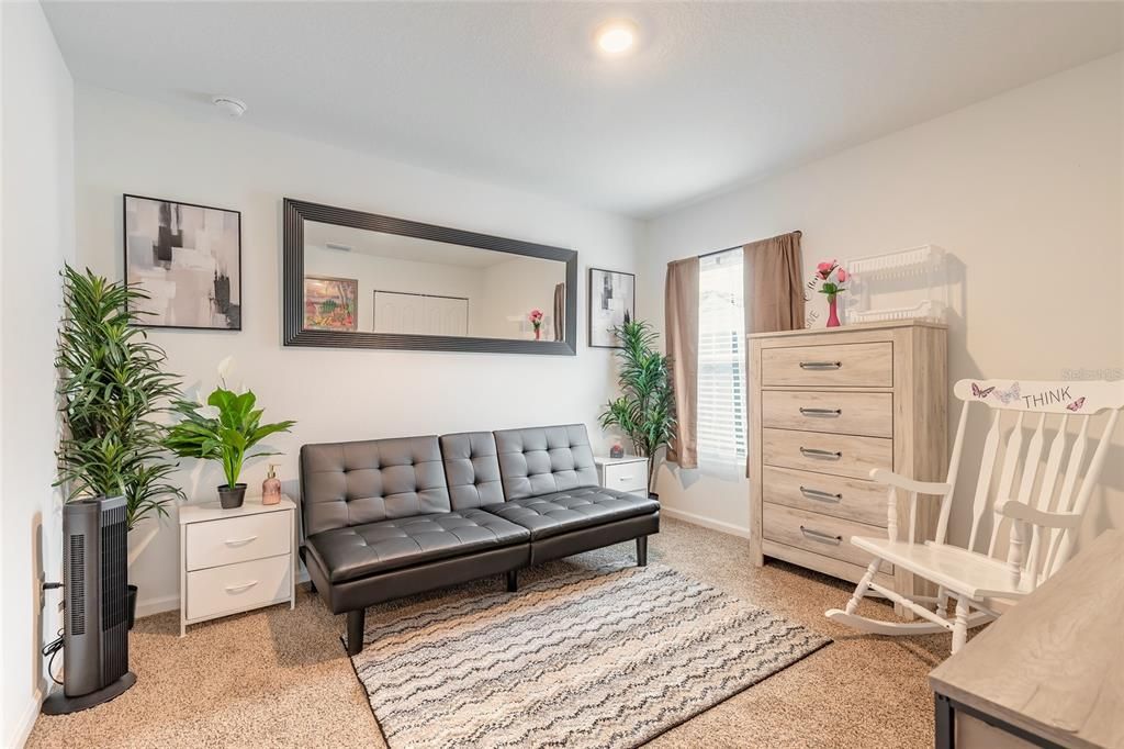 En Venta: $309,900 (3 camas, 2 baños, 1715 Pies cuadrados)