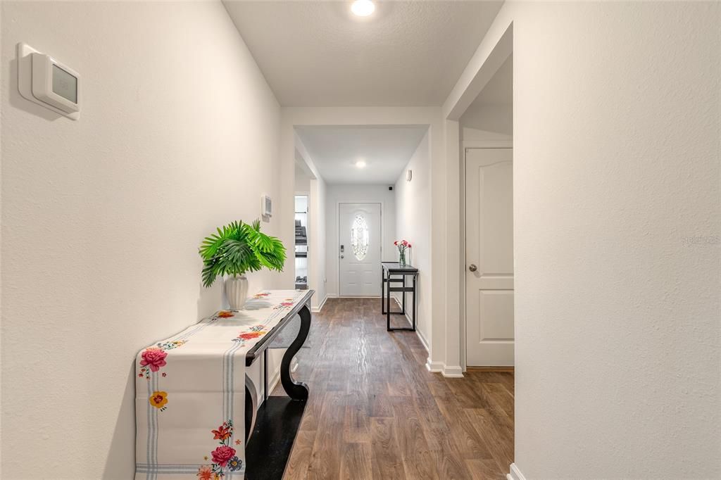 En Venta: $309,900 (3 camas, 2 baños, 1715 Pies cuadrados)