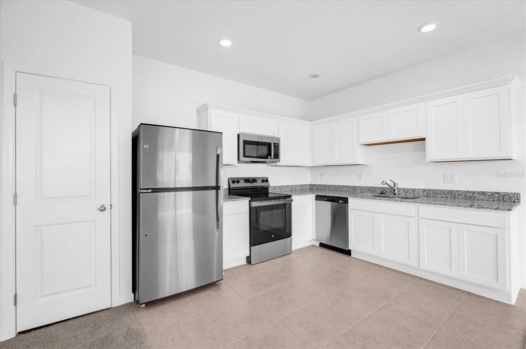 En Renta: $2,150 (3 camas, 2 baños, 1424 Pies cuadrados)