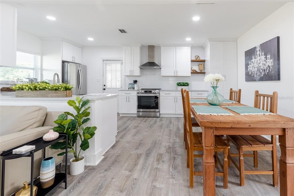 En Venta: $749,900 (3 camas, 1 baños, 1484 Pies cuadrados)