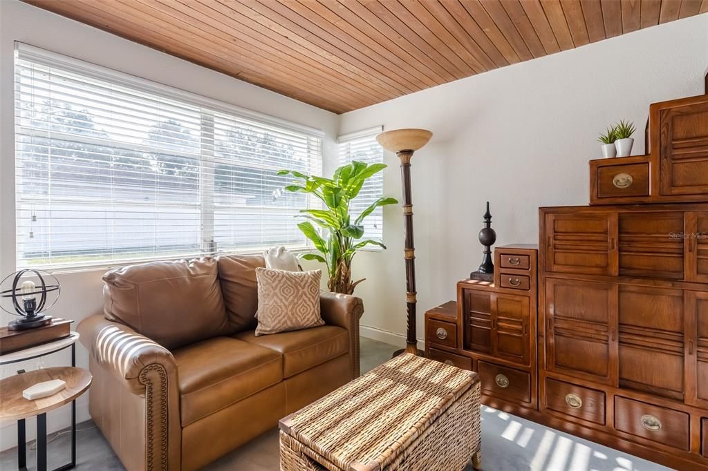 En Venta: $749,900 (3 camas, 1 baños, 1484 Pies cuadrados)