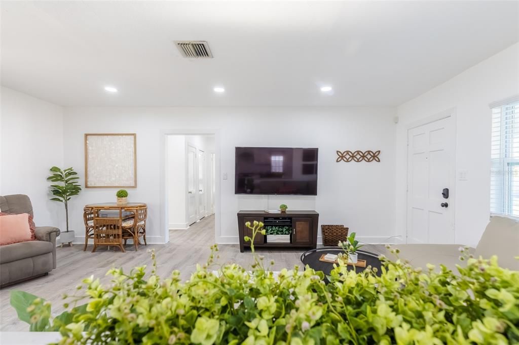 En Venta: $749,900 (3 camas, 1 baños, 1484 Pies cuadrados)