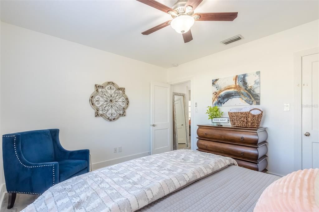 En Venta: $749,900 (3 camas, 1 baños, 1484 Pies cuadrados)