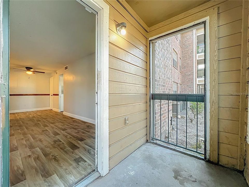 На продажу: $139,000 (2 спален, 1 ванн, 810 Квадратных фут)