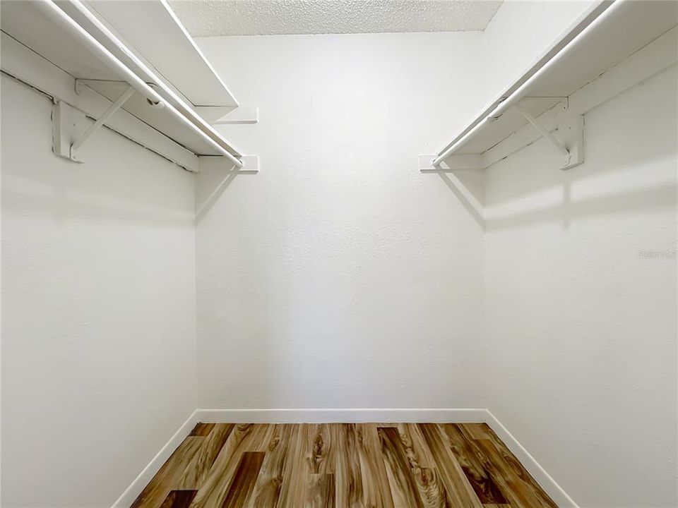 На продажу: $139,000 (2 спален, 1 ванн, 810 Квадратных фут)